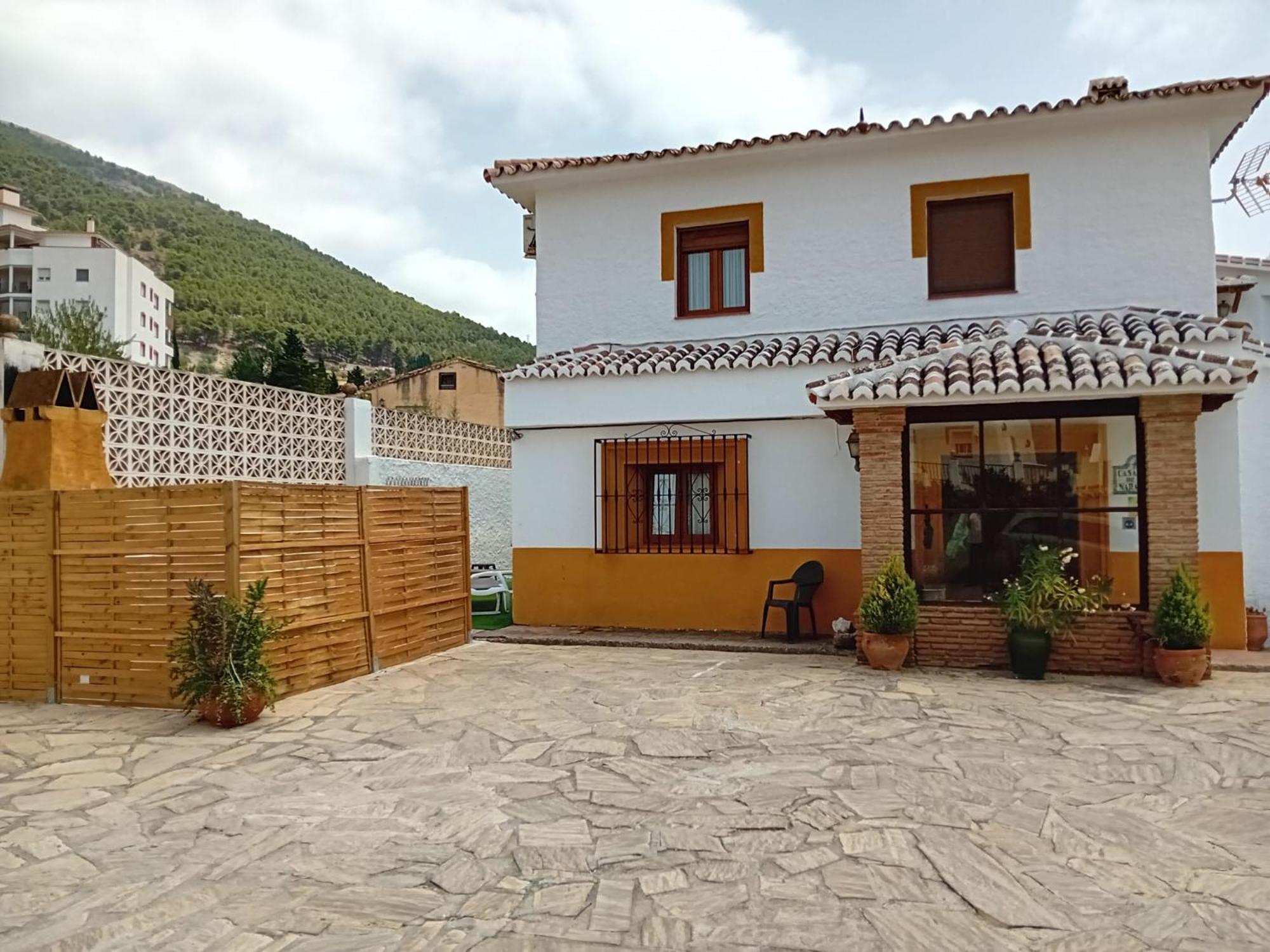 Casa Patio De Los Naranjos Piscina Privada Alcaucin Exterior photo