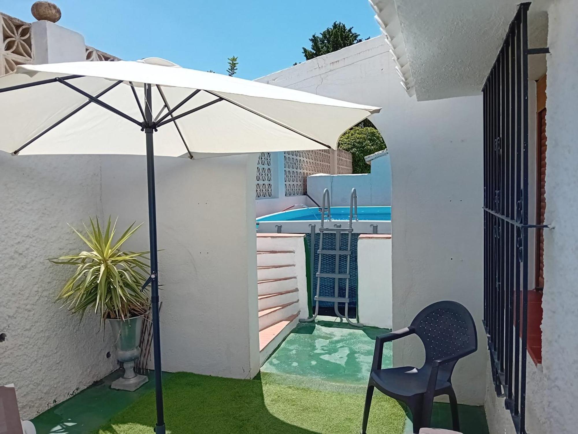 Casa Patio De Los Naranjos Piscina Privada Alcaucin Exterior photo