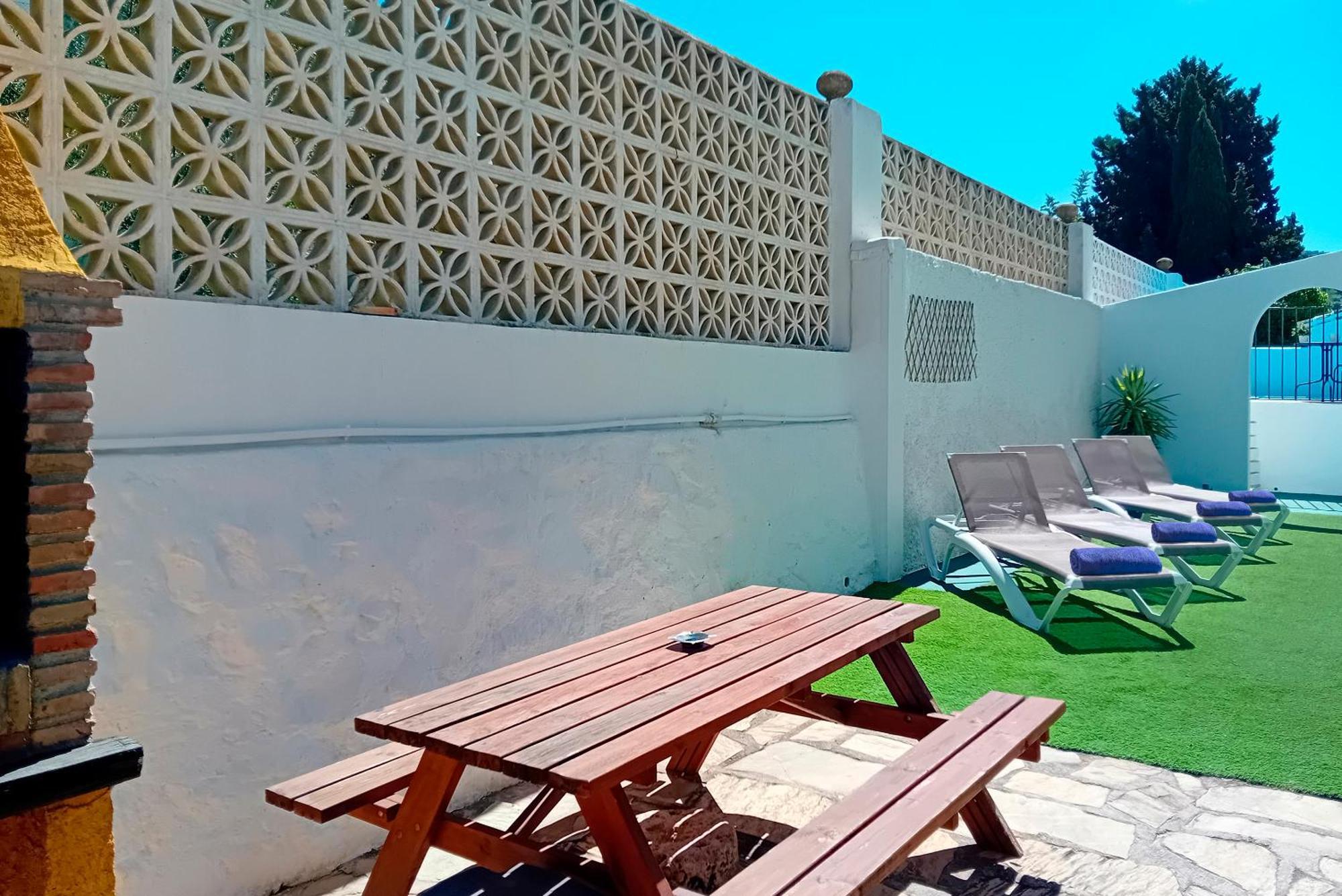 Casa Patio De Los Naranjos Piscina Privada Alcaucin Exterior photo